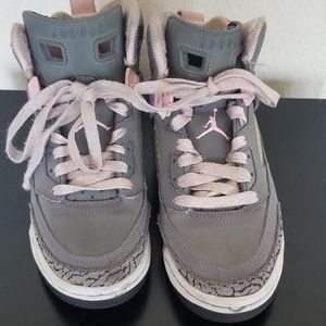 Gray & pink Jordan